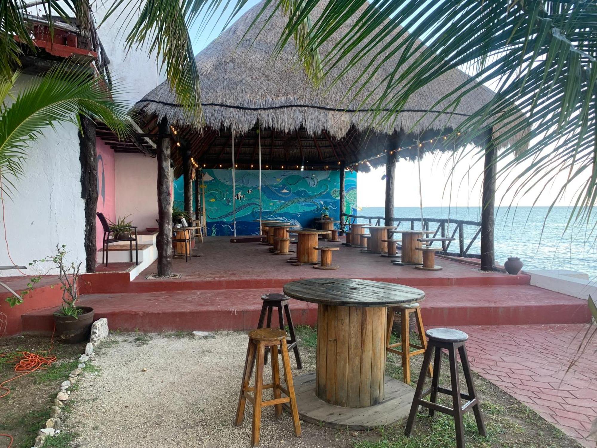 Casa Caribe Cancún Eksteriør billede Beach bar in Akumal