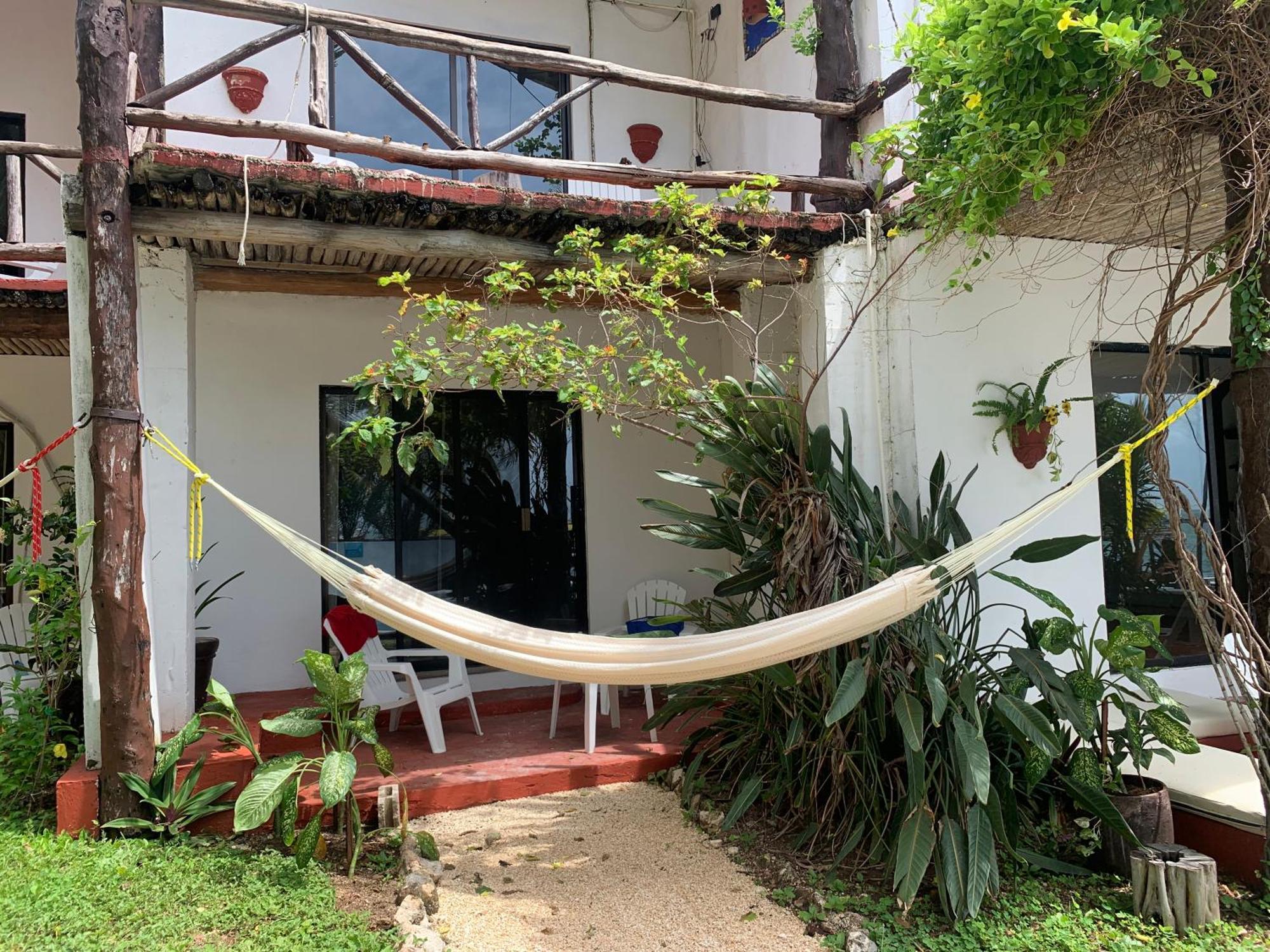Casa Caribe Cancún Eksteriør billede Hammock in Tulum, Mexico
